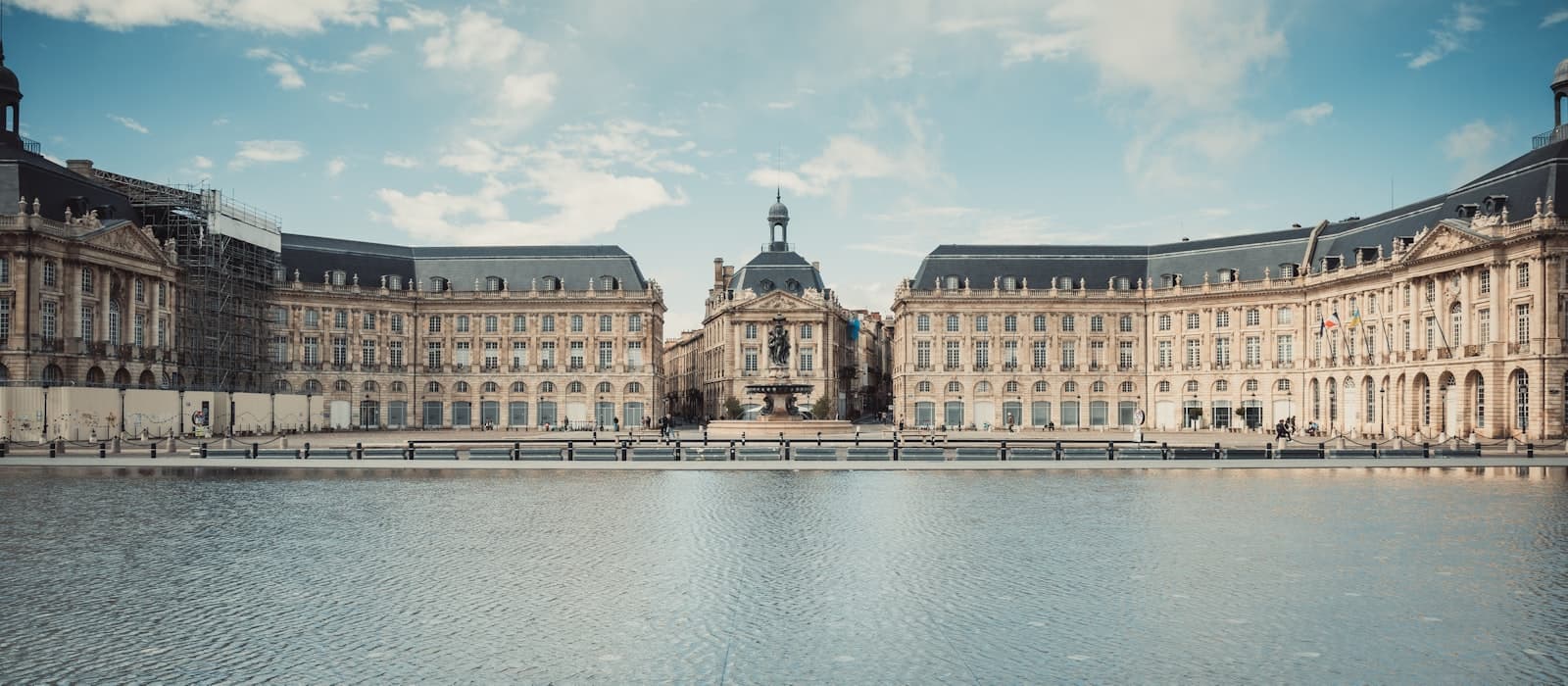 La place de la Bourse et le miroir d’eau à Bordeaux